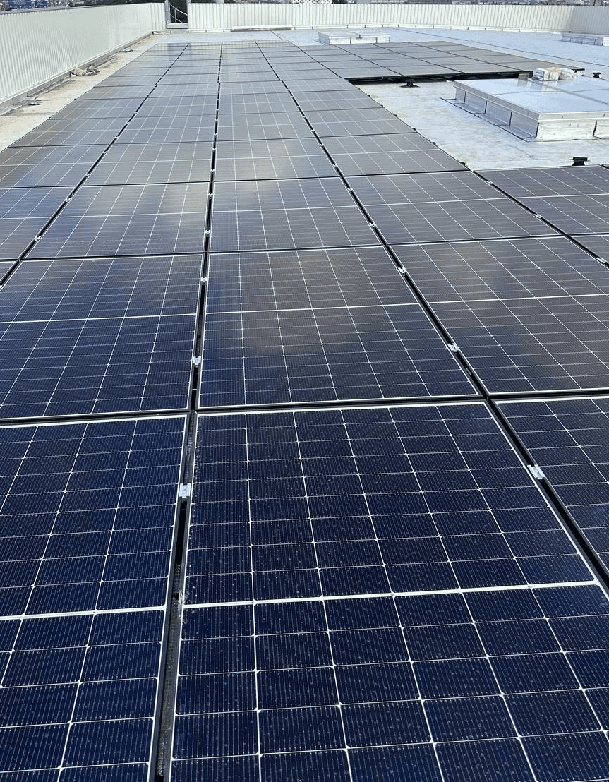 Phto d'une installation photovoltaïque au sol réalisée par Solarock