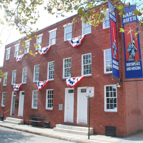 Facade of Birthplace.