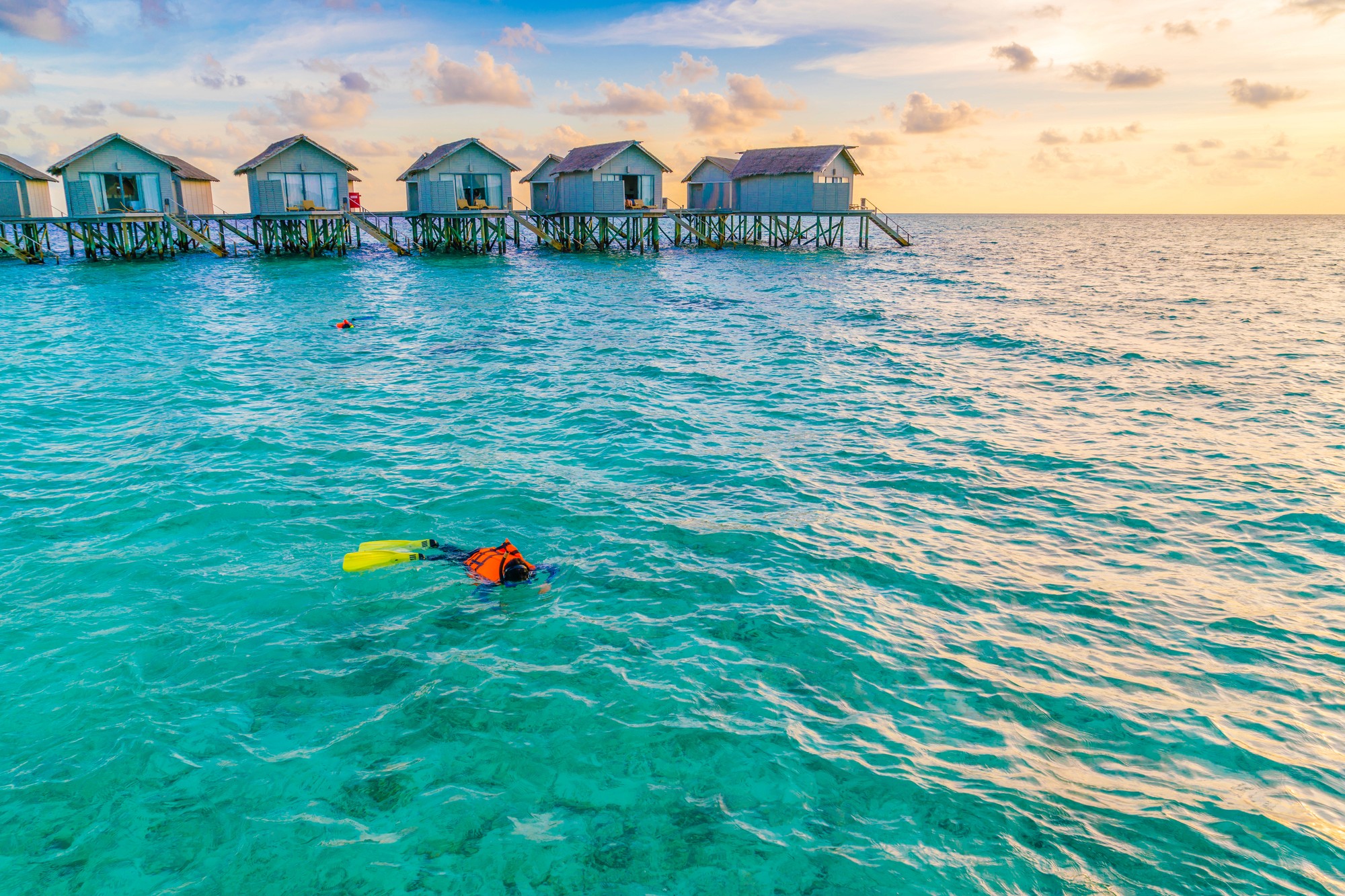 brown concrete building