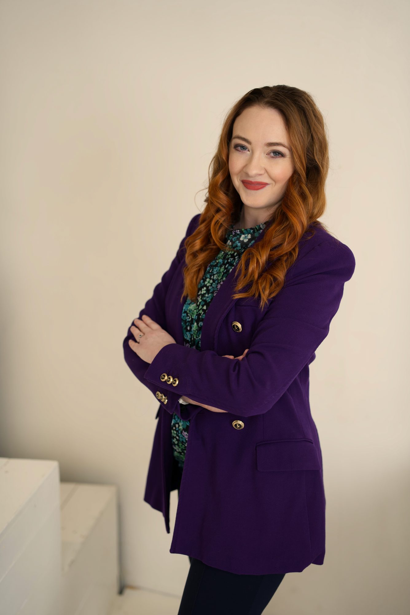 Profesionální portrétní business focení - modelka v ateliéru