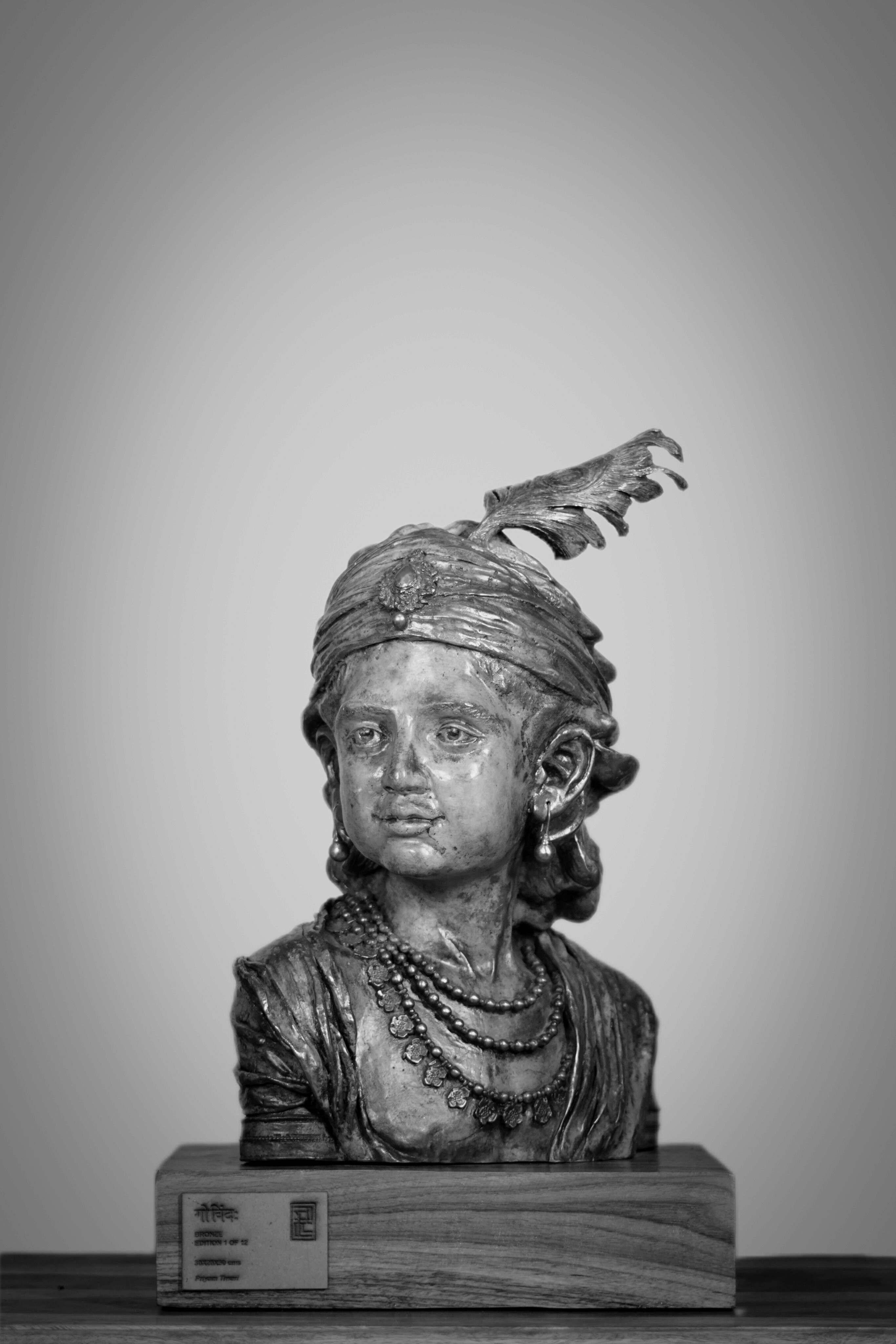 Bronze sculpture of Lord Shri Krishna as child