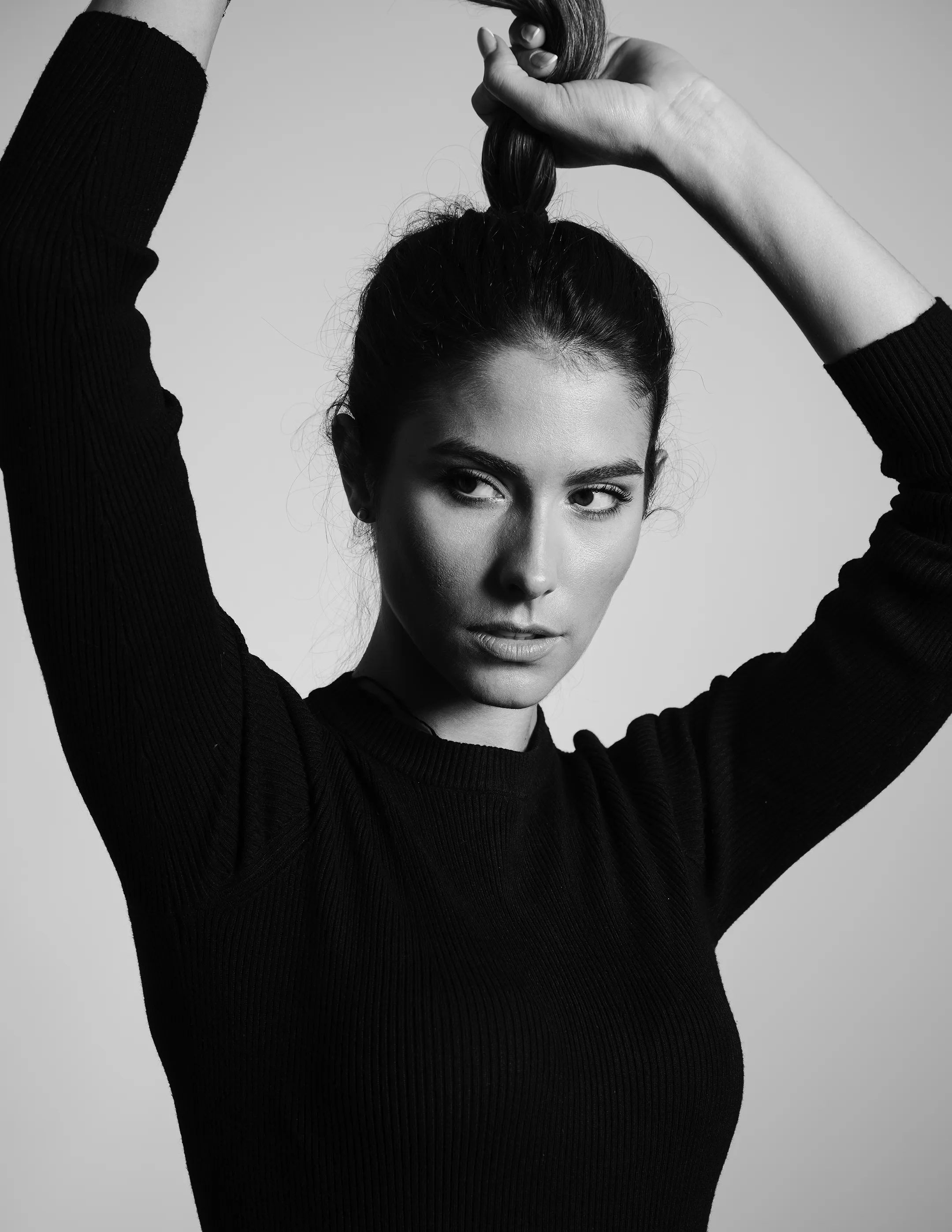 Portrait noir et blanc réalisé en studio