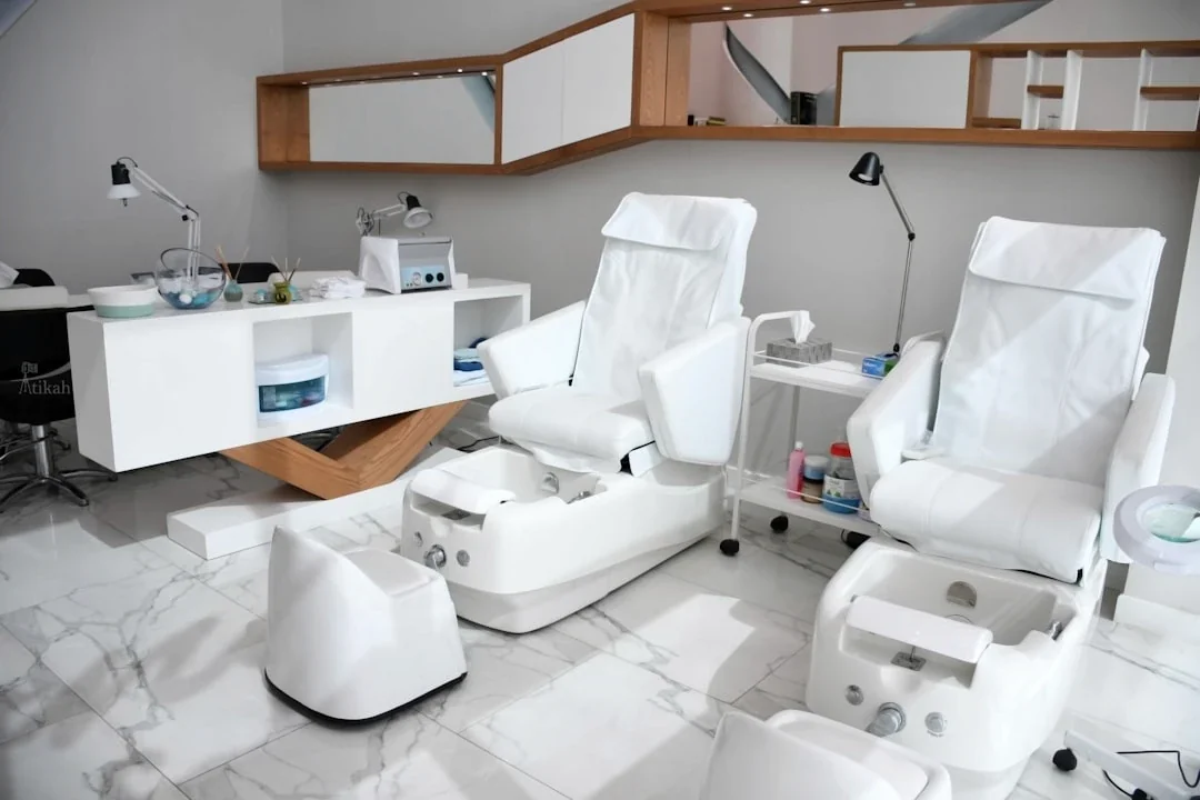 Aesthetics Clinic Loyalty: Stamp or Points?
