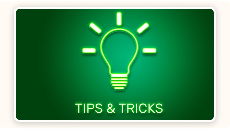 Ampoule verte lumineuse symbolisant conseils et astuces marketing ou business.