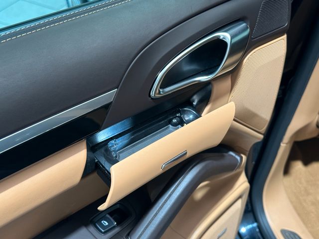 PORSCHE Cayenne 2013 BLACK Gebrauchtwagen - Galeriebild 24