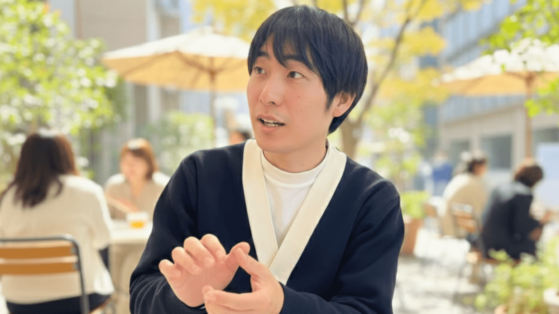 メディコレWEBのユーザーインタビューに答えるウェルモット製薬株式会社の大山拓也さん