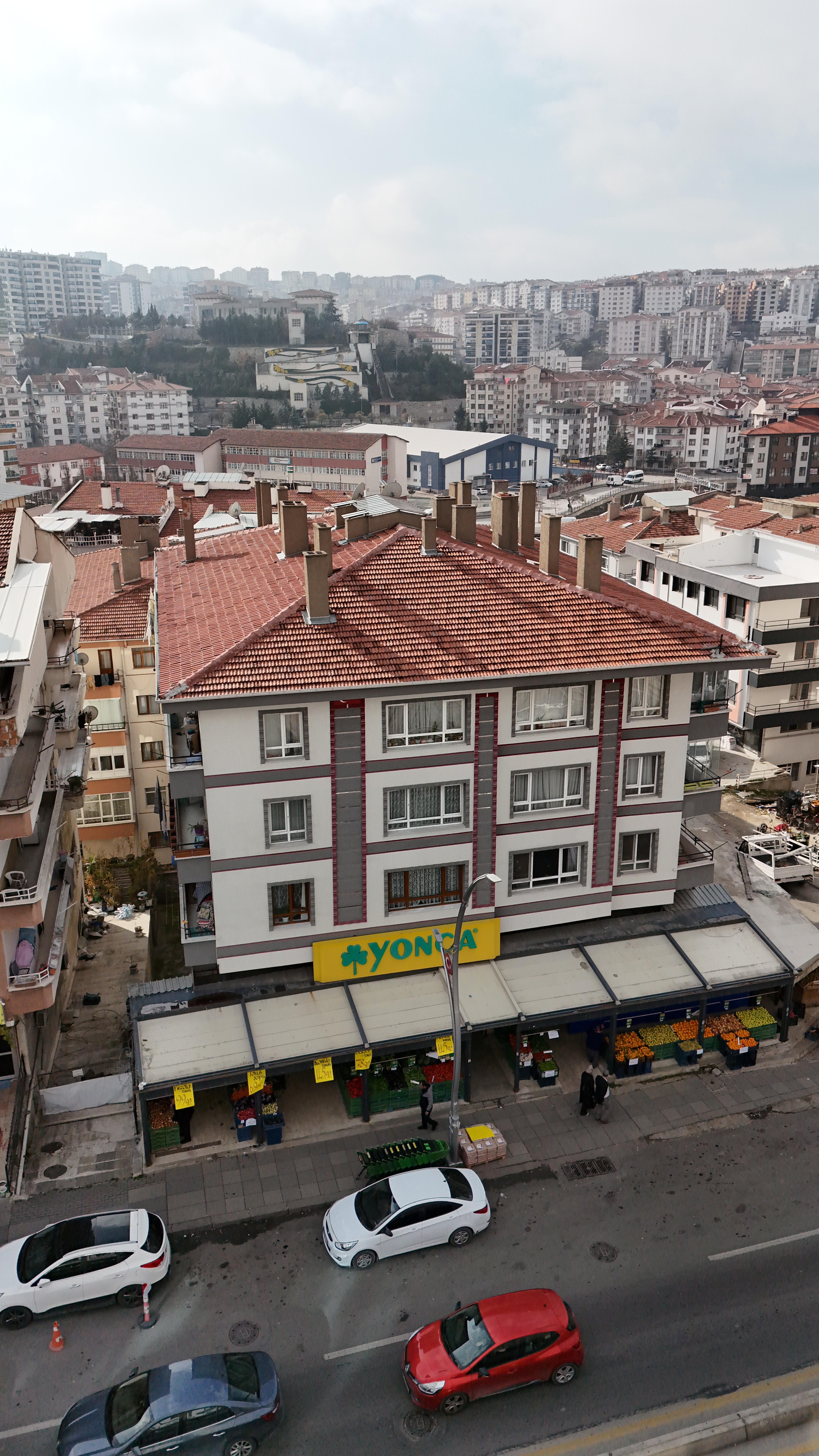 Günlük ihtiyaçlara hızlı erişim sunan kullanıcı dostu alışveriş alanı.