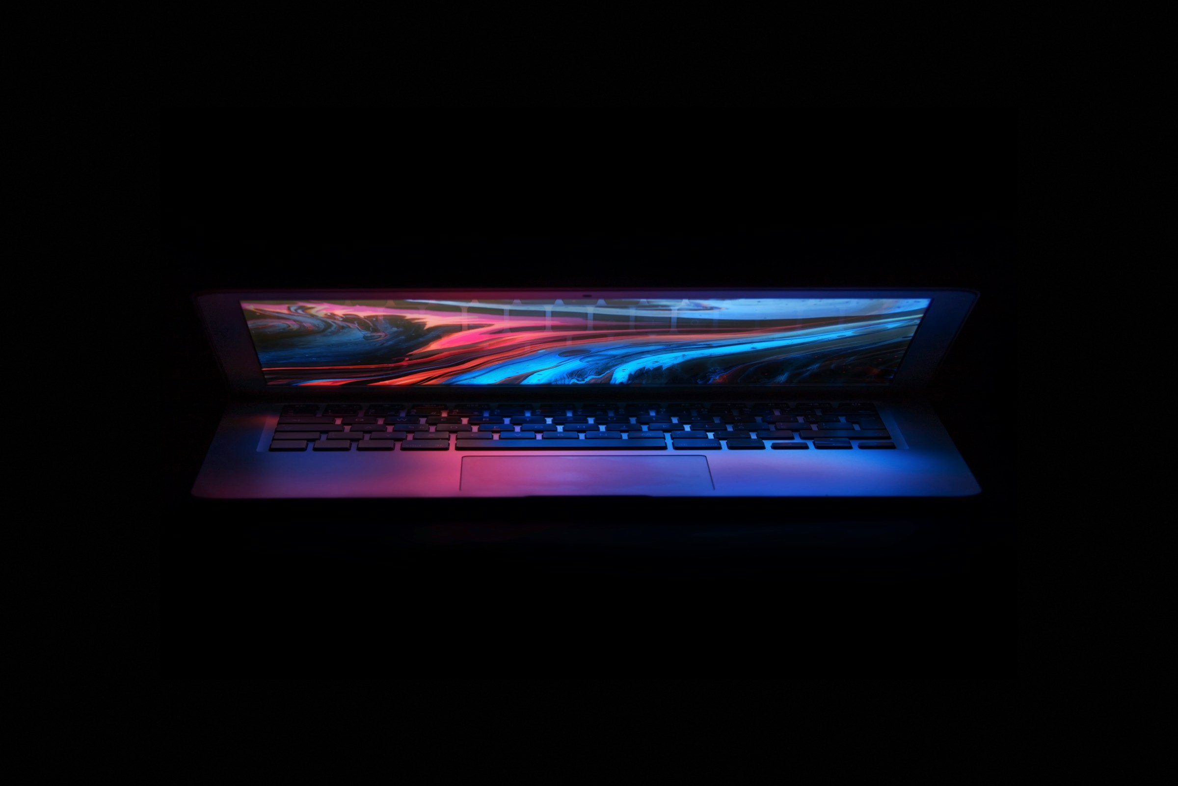 Laptop Sreen Glowing in Dark - Preppy Wallpaper Laptop