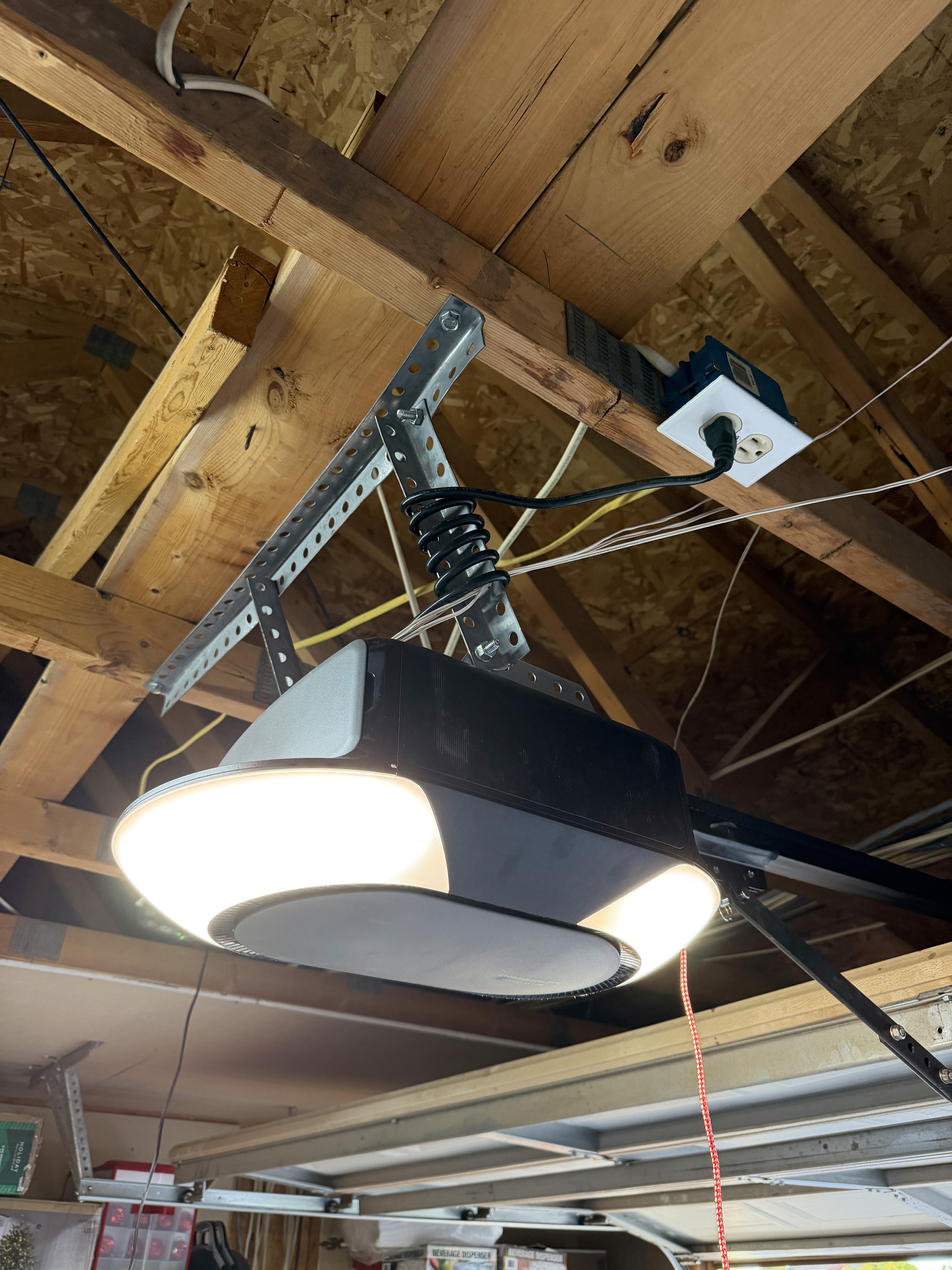 LiftMaster opener repair Rio Rancho. Licensed local garage door service.