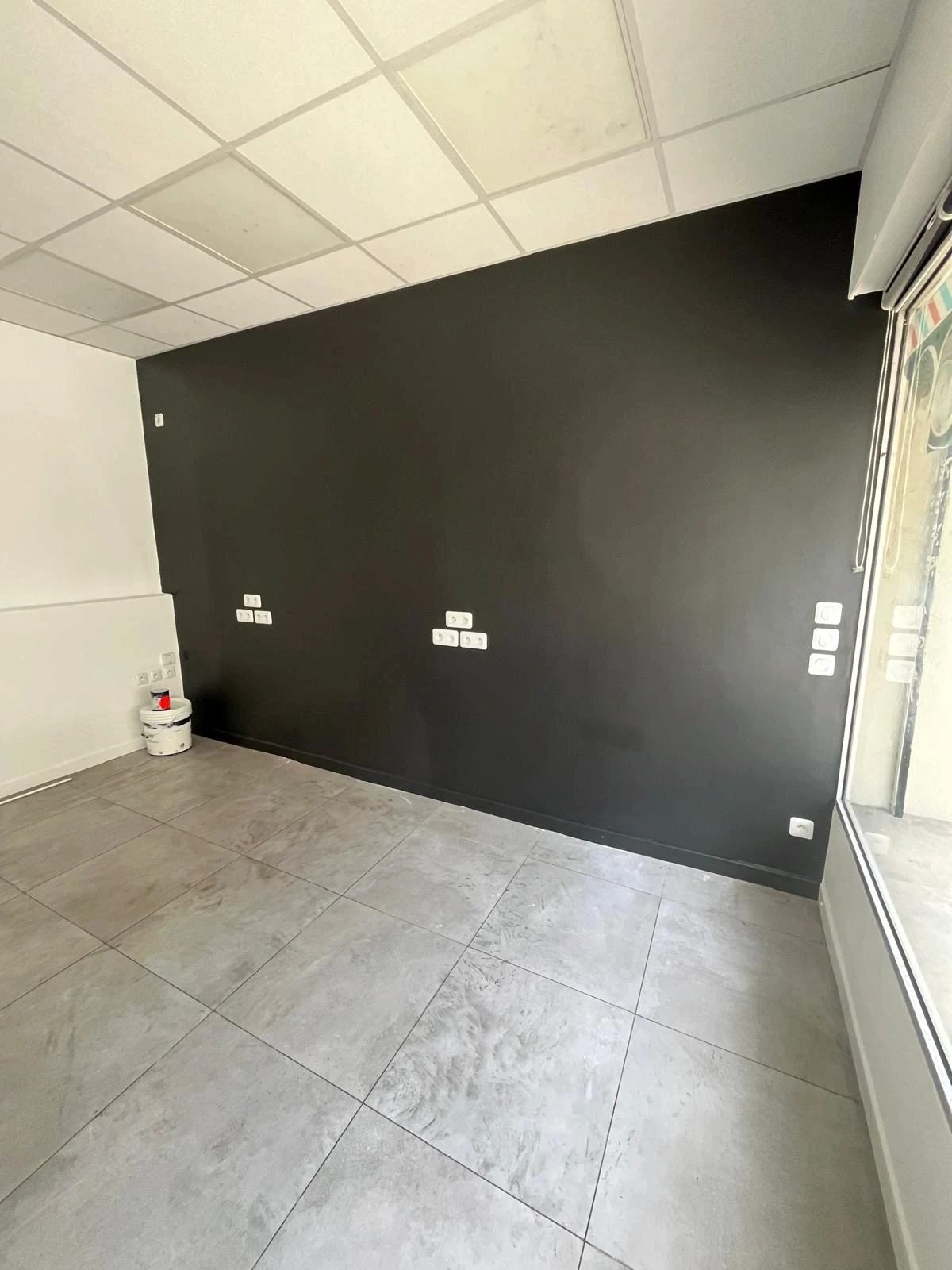 Finitions pour local sur Nice avec peinture satinée