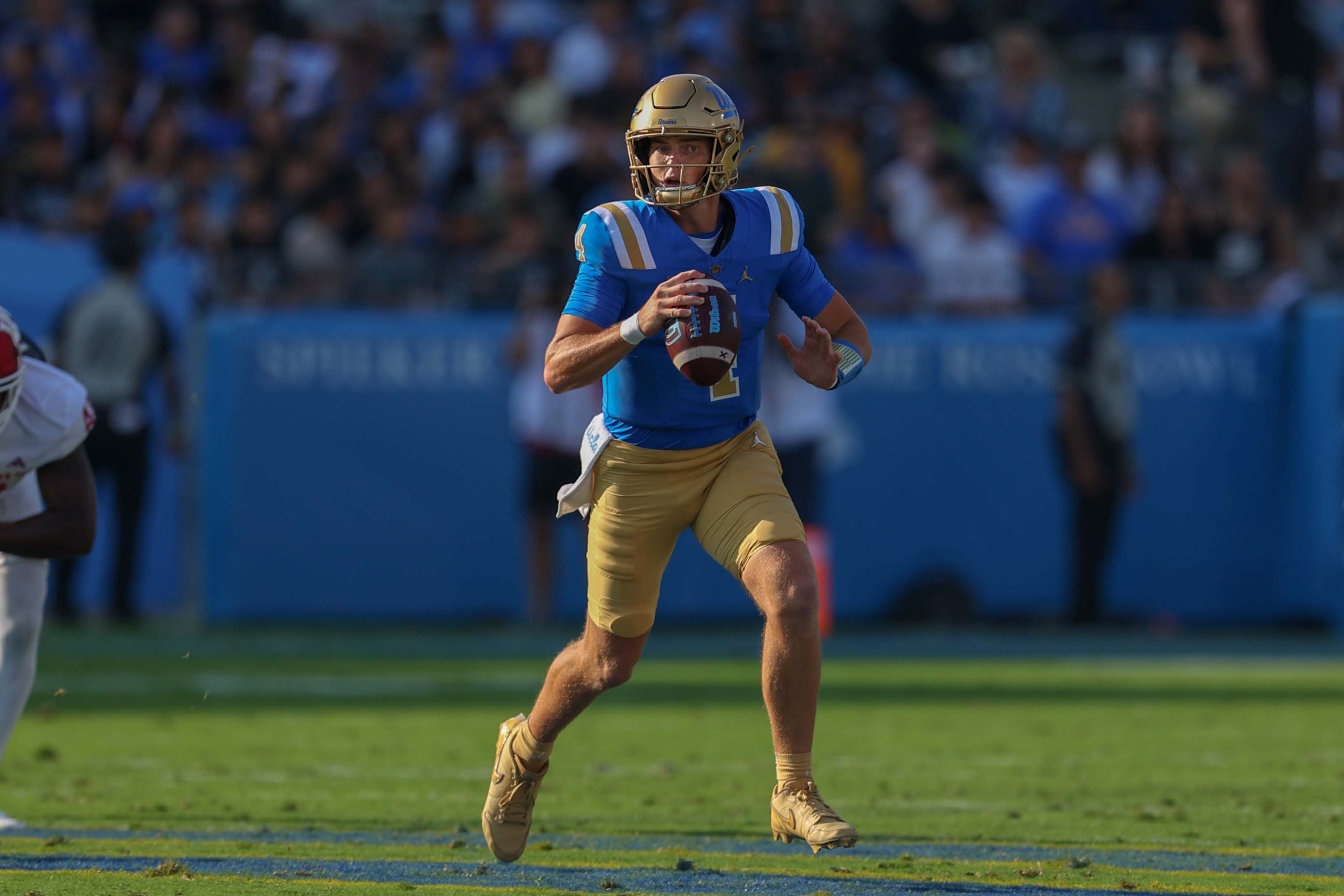 Elizabeth Agazaryan/Undrafted
