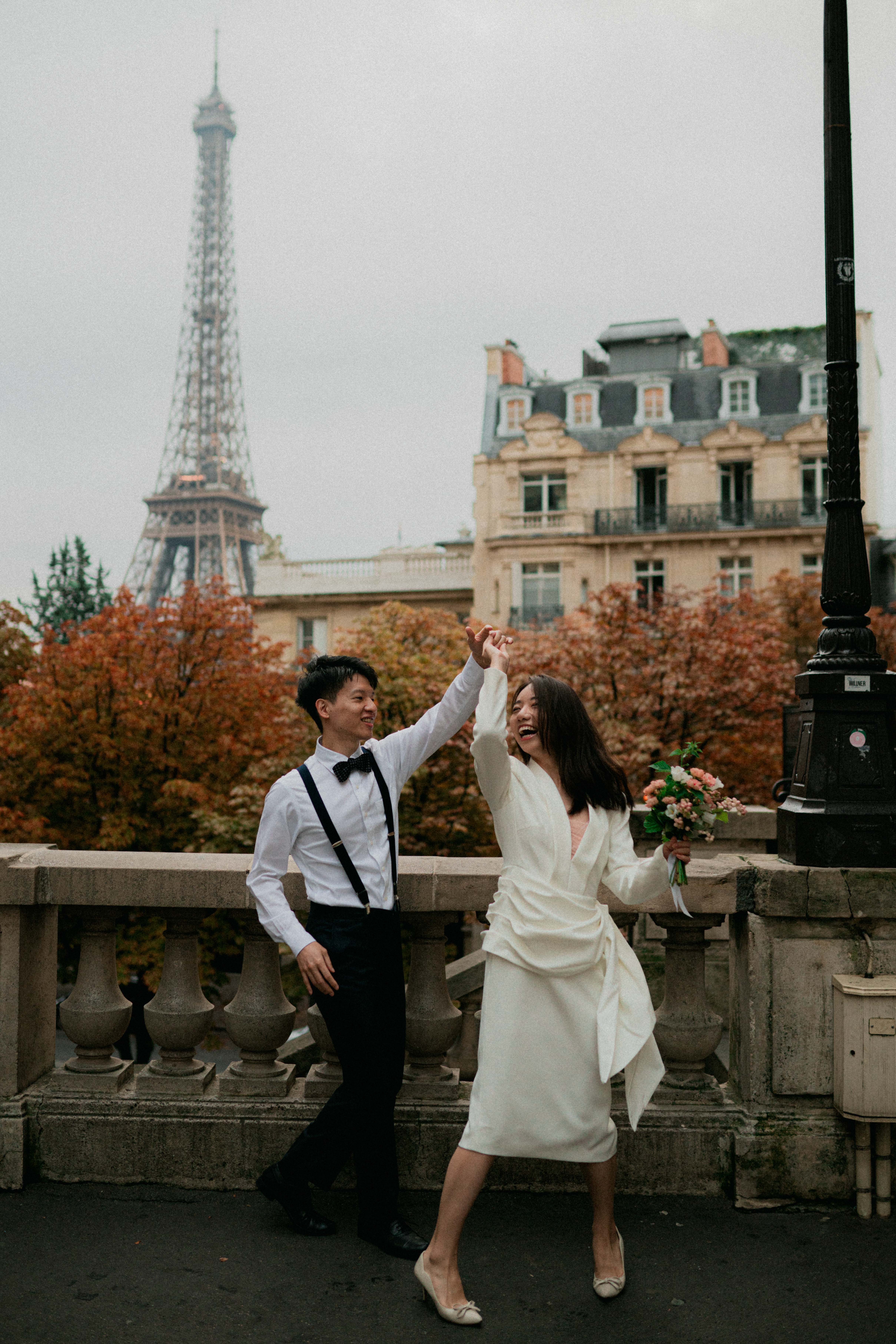 Paris Photographer - LeParisPro. Weddings, engagements, proposals, lifestyle and fashion photoshoots.