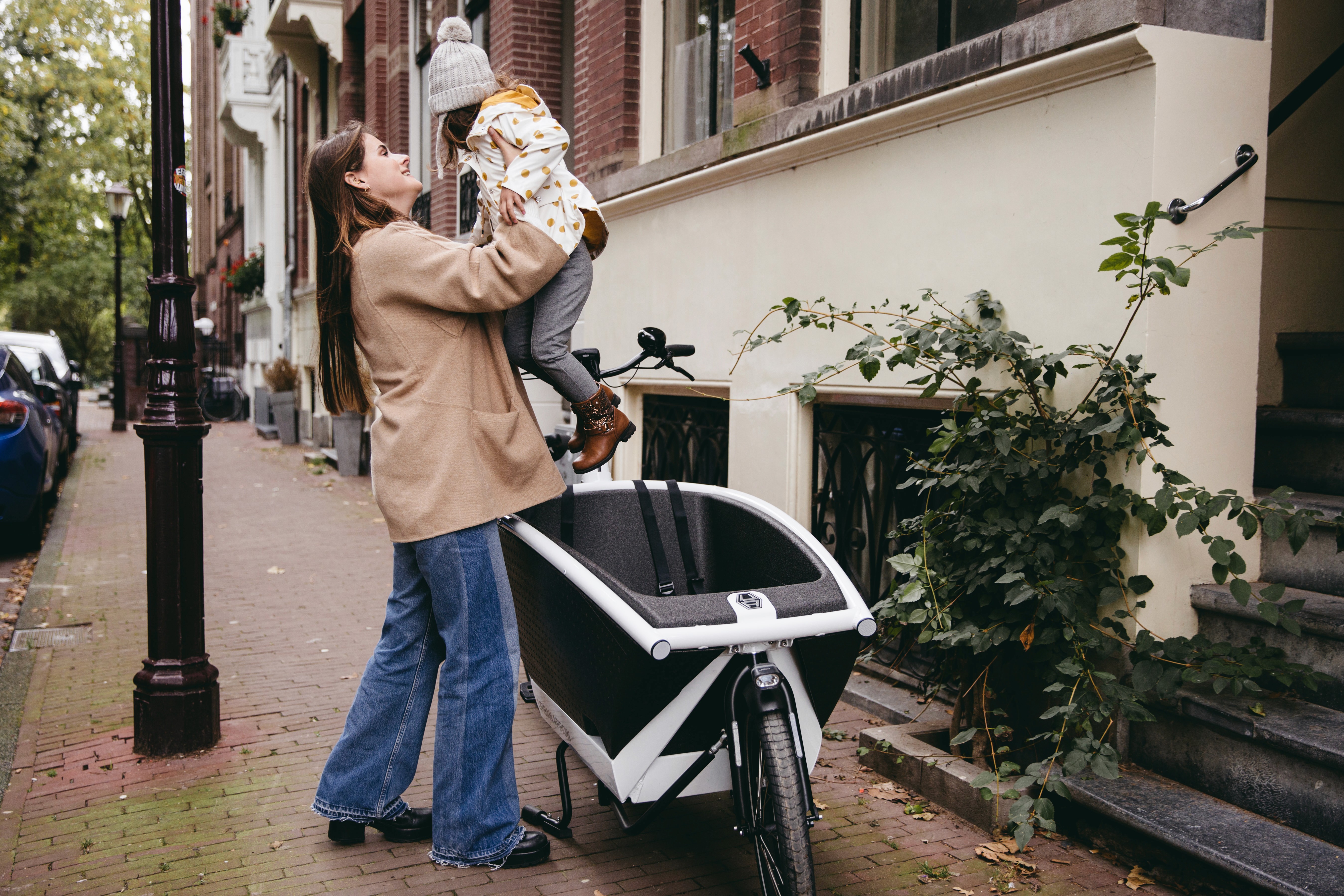 Babysitter with tax benefits through Charly Cares