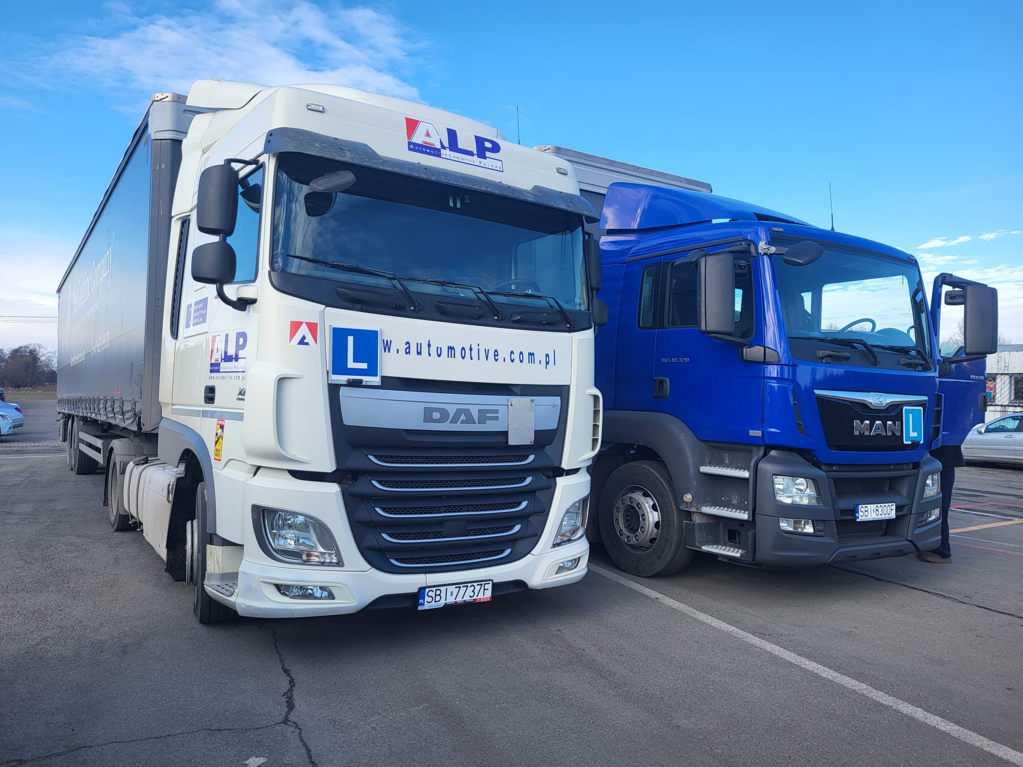 Szkolenia ADR w CKZ Cypcer – uprawnienia do przewozu materiałów niebezpiecznych