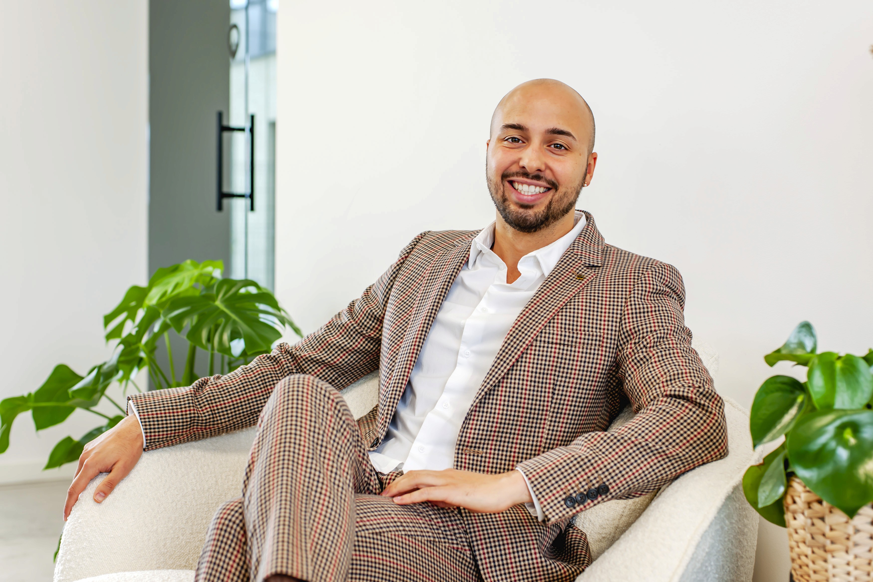 Man Wearing Sunglasses