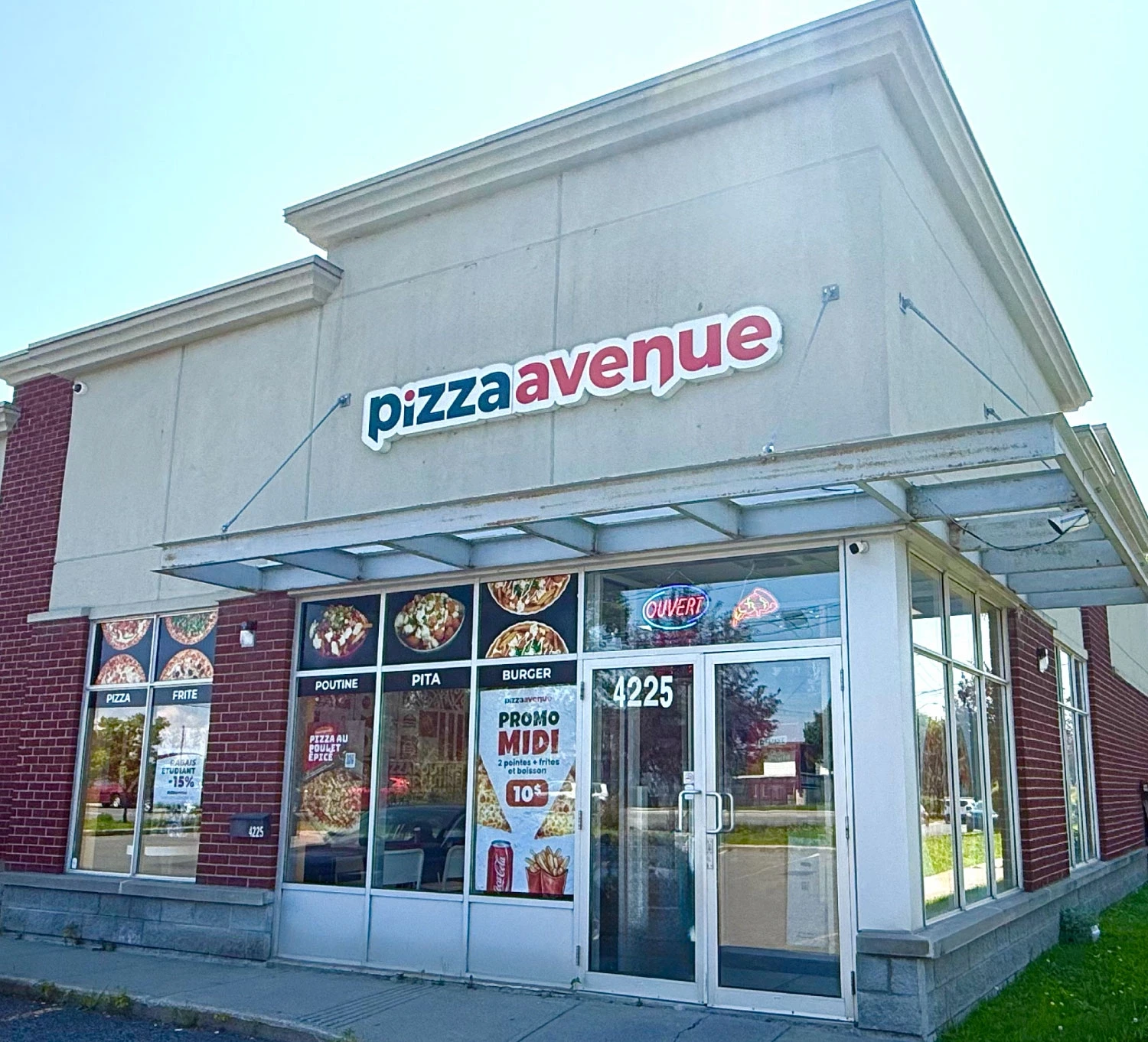 Restaurant Pizza Avenue à Longueuil