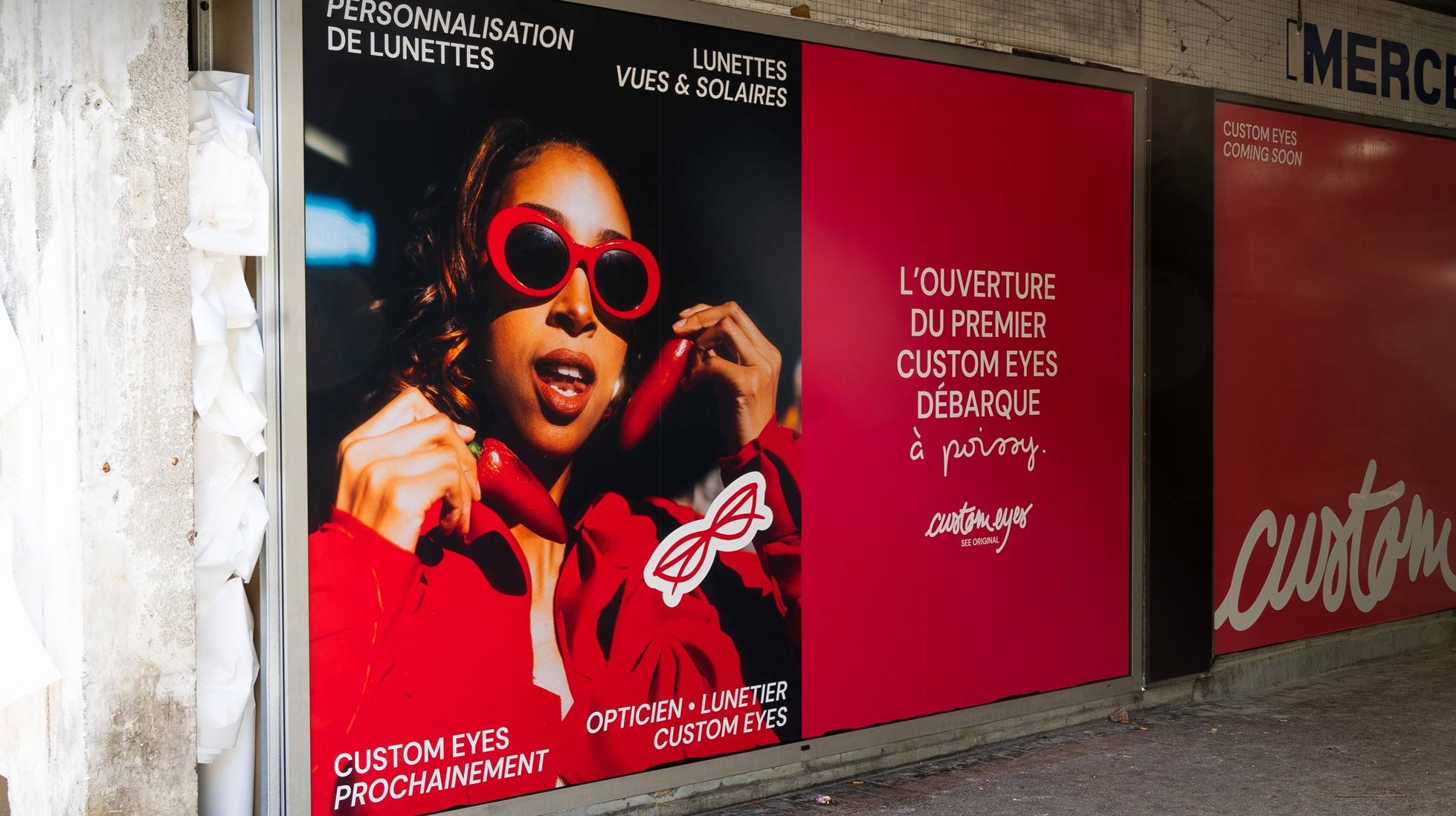 Vitrophanie Coming Soon boutique Custom Eyes Poissy