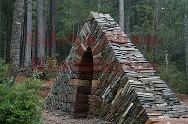 Trockenmauerkunstwerk Gebäude von Sean Adcock