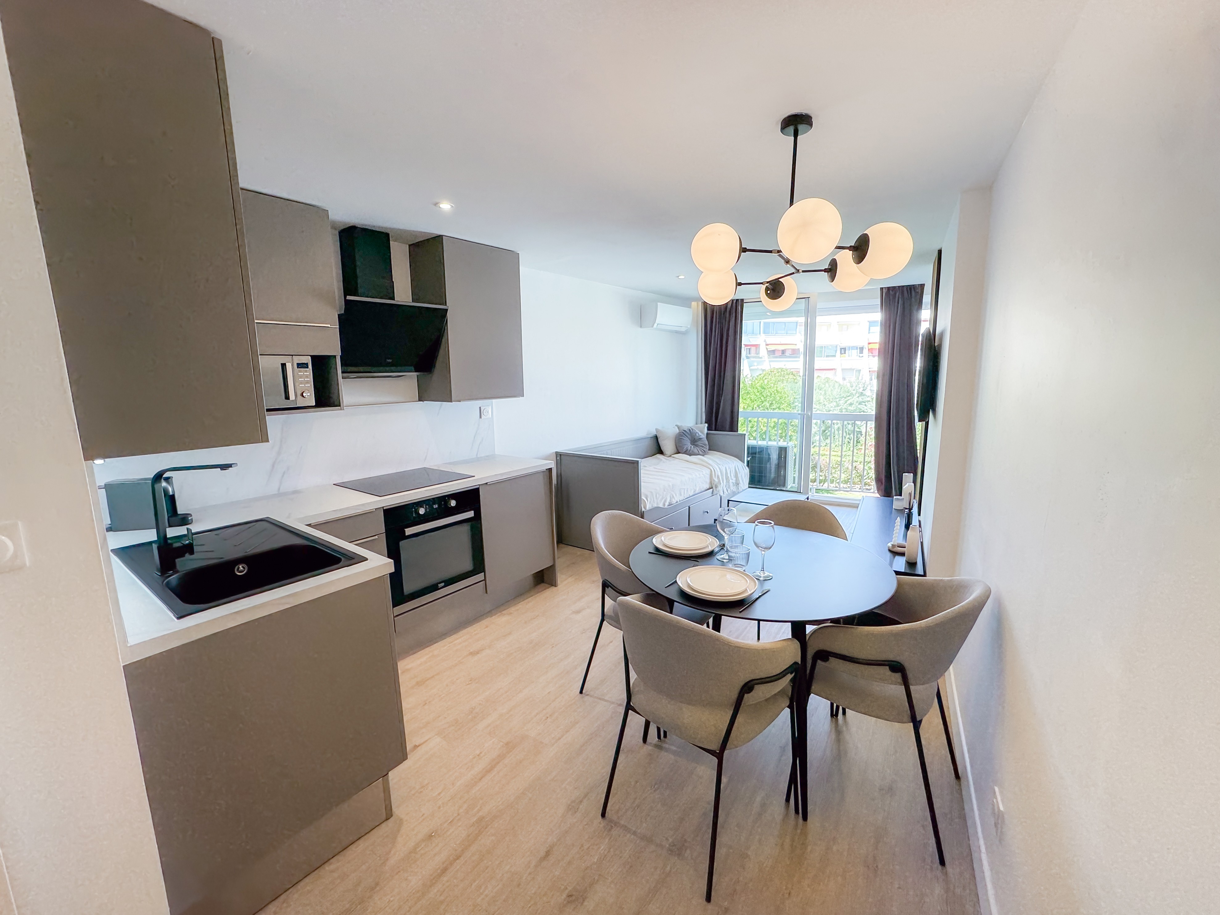 Studio Dolce 03 moderne vue piscine