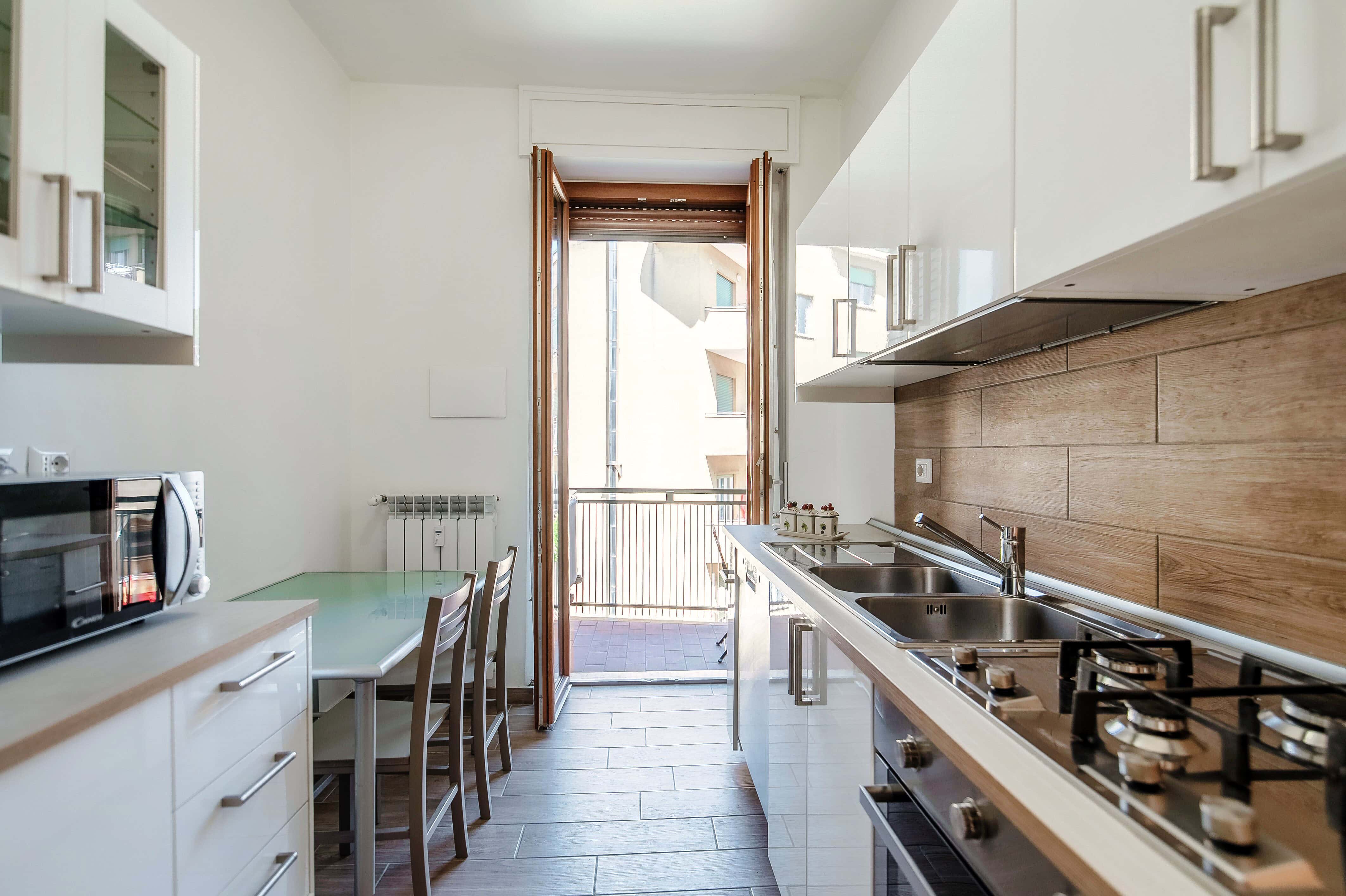 kitchen lake view apartment centre stadio