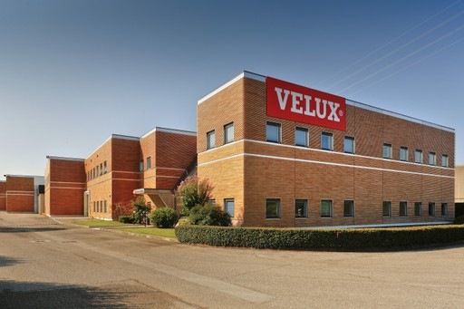 Facciata-in-legno-uffici-velux-verona (Colognola Ai Colli - VR) Galimberti-IMG_1114.jpg