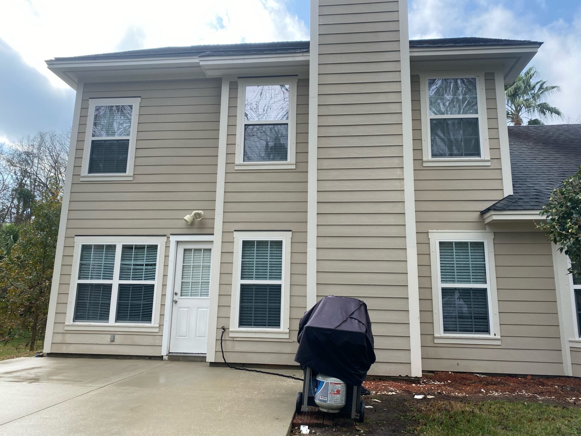 Commercial Pressure Washing