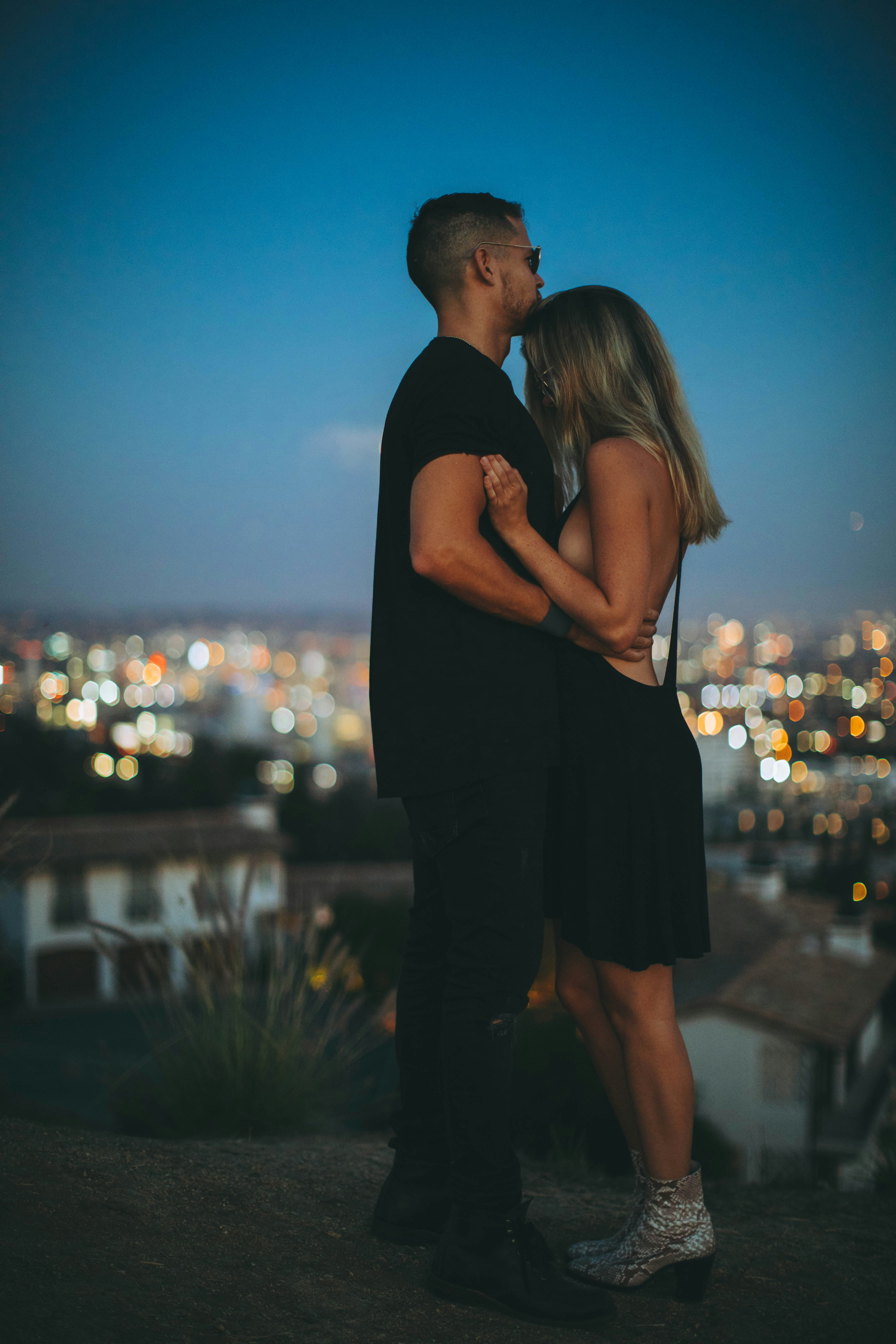 lovers at the top of the city