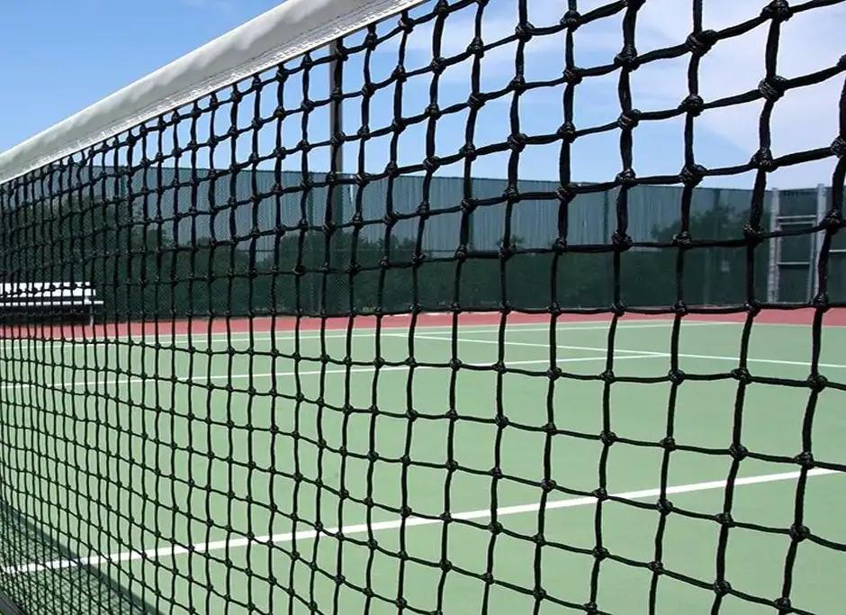 red de tenis negra o pickleball o padel