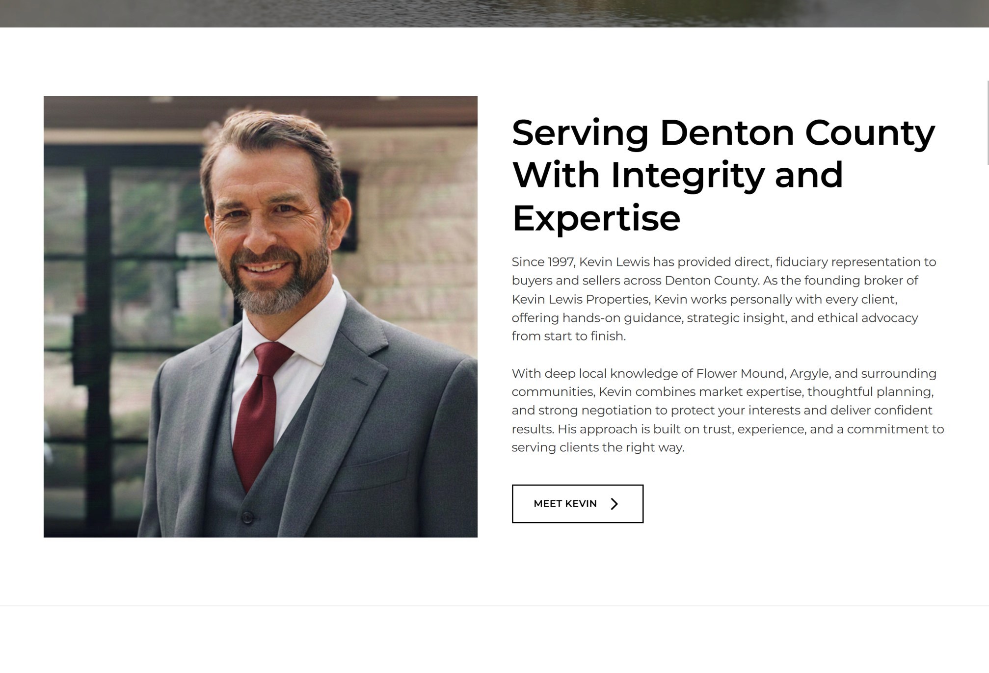 A screenshot of the about section of Kevin Lewis's website homepage