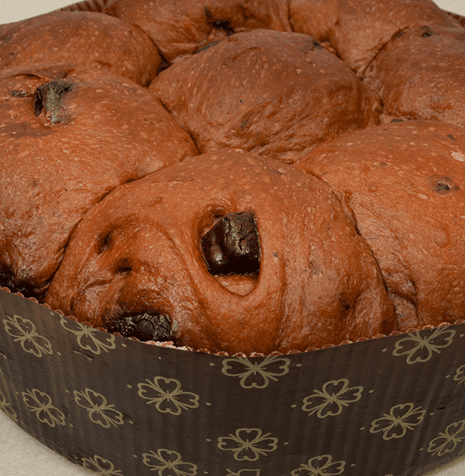 Brioche de Cacao con chispas de Chocolate cerca