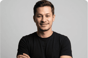 Caio Fernando B. Cruz