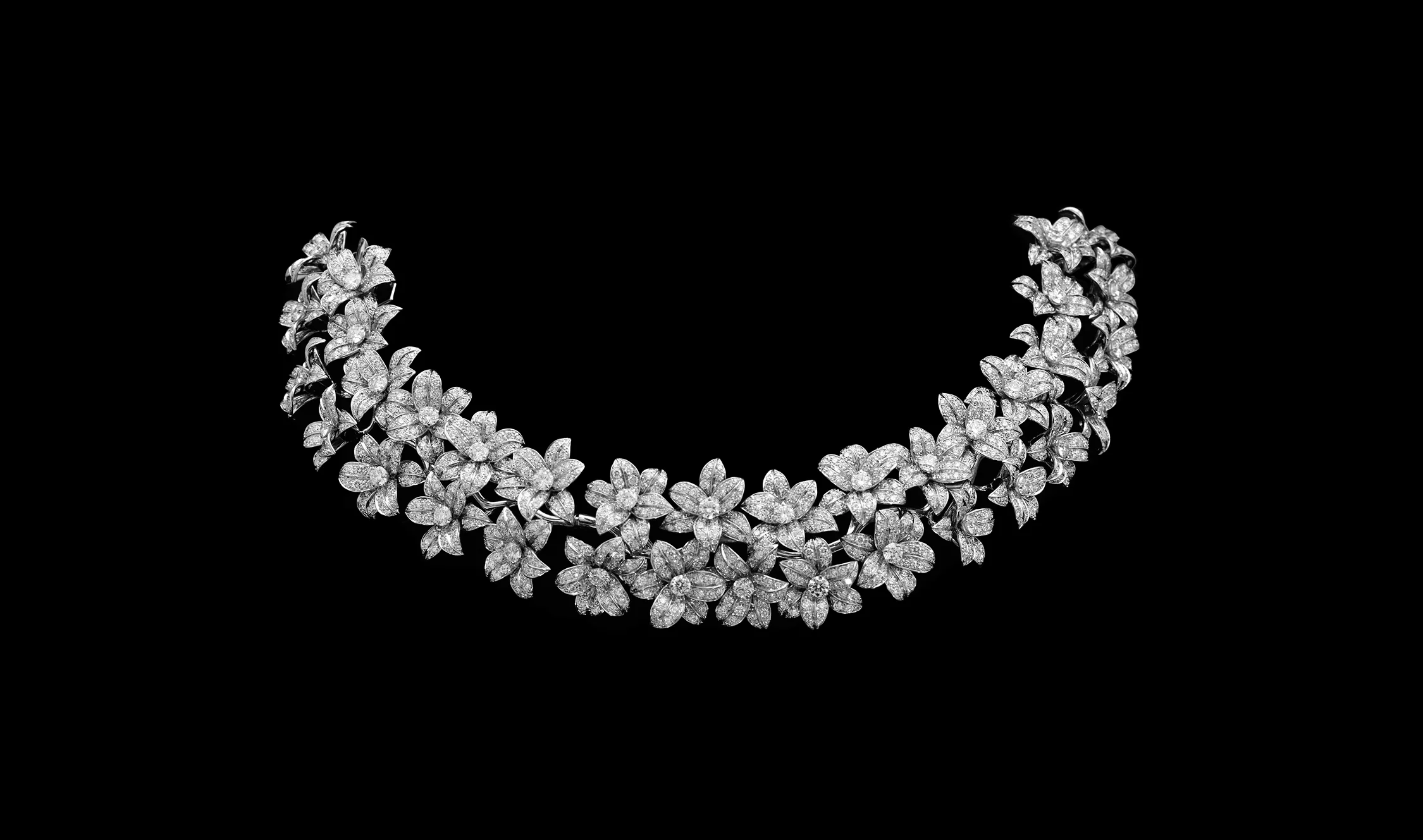Ras-de-cou transformable en diadème, motif floral pavé de diamants