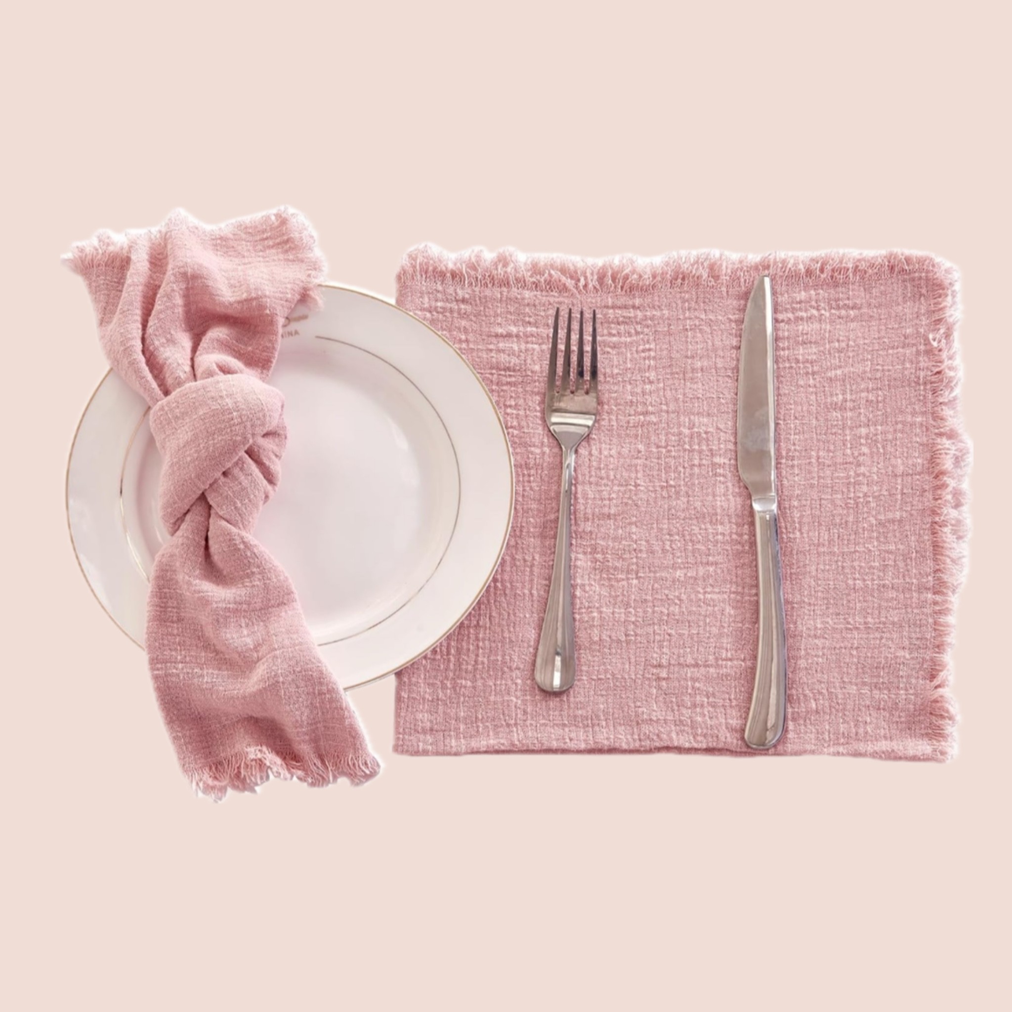 Aesthetic everyday bag for women with a crocodile texture and elegant design, perfect for daily use or special occasions, offering both style and practicality.