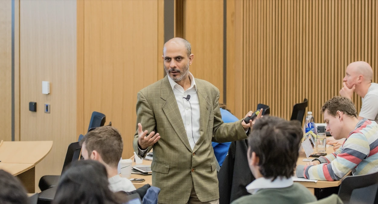 Prof. Rau Delivers An MBA Lecture At Cambridge University.