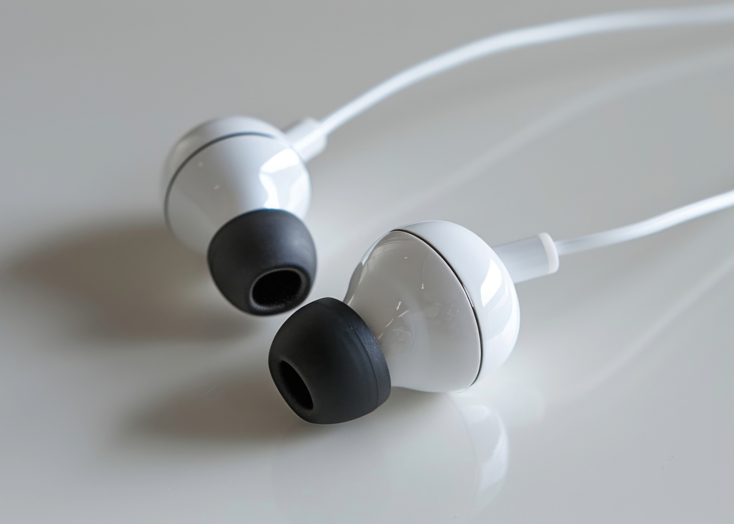 Best wired earphones with noise cancellation