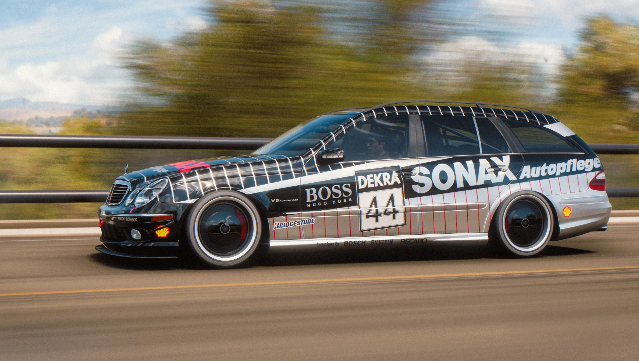 Mercedes Benz E55 AMG Wagon 2006 - Hugo Boss DTM