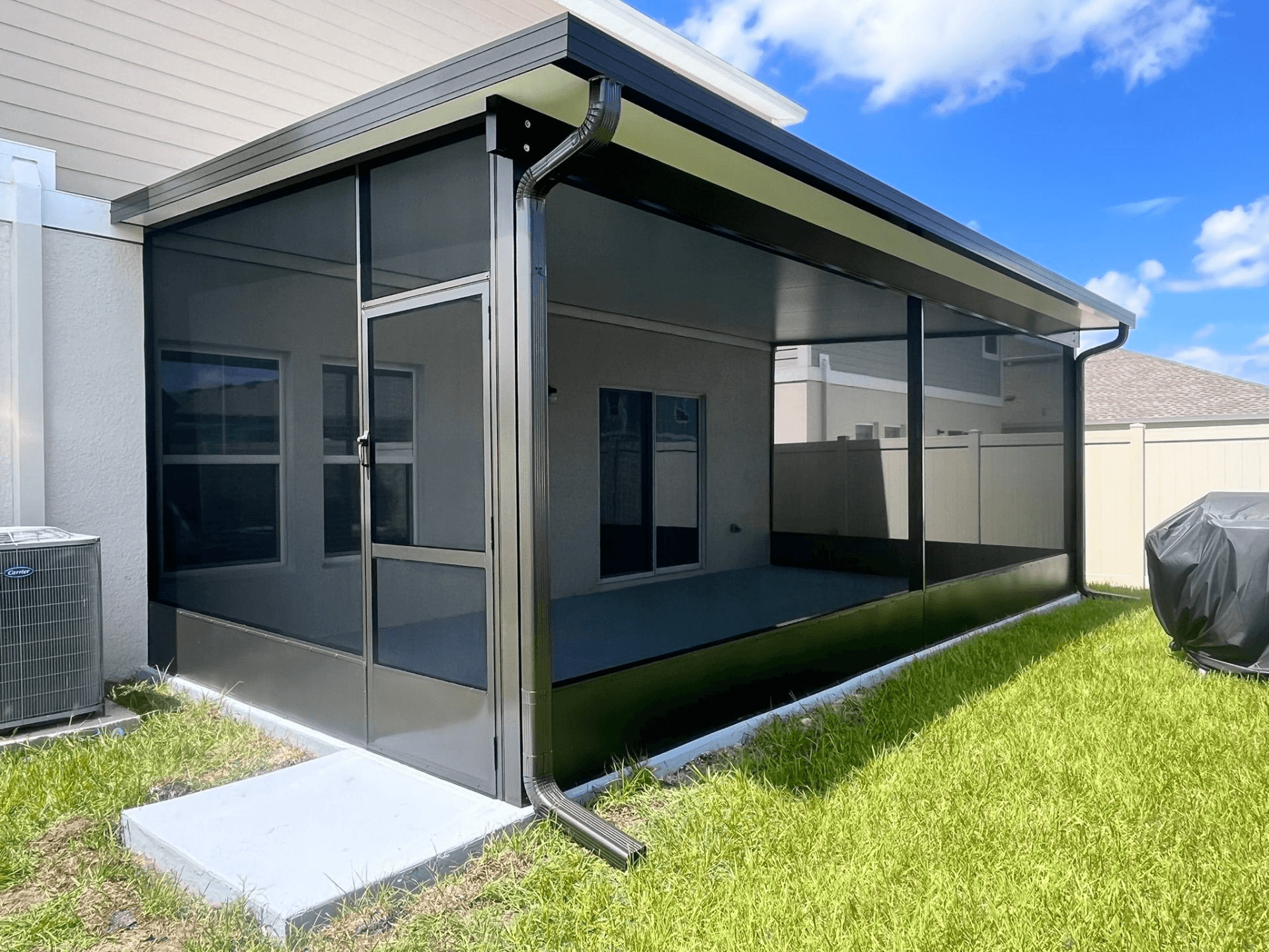 Compact Screen Enclosure