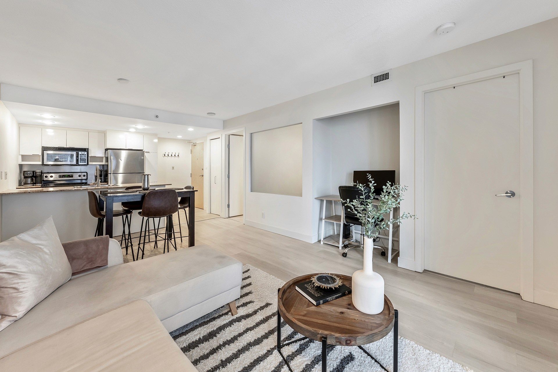 Image with the app presentation