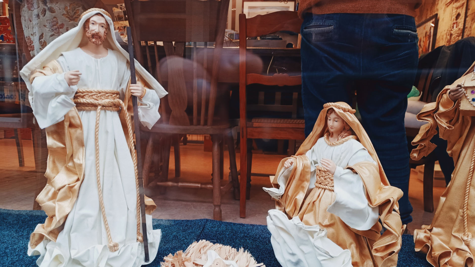 Engelen uit de kerstgroepen verzameling van Cors en Clary - Oud Montfoort