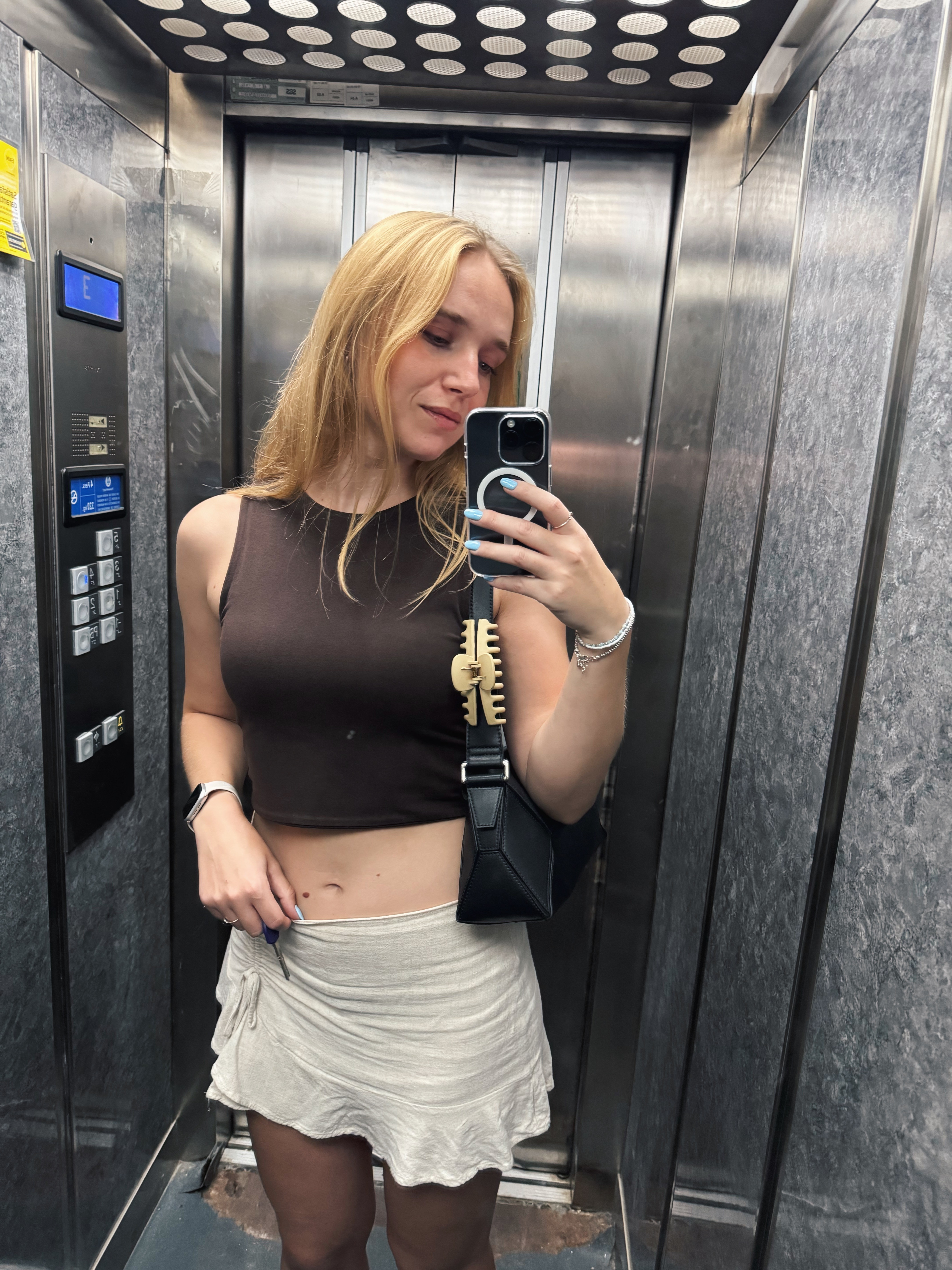 How To Stay Safe While Travelling as a Digital Nomad in 2026