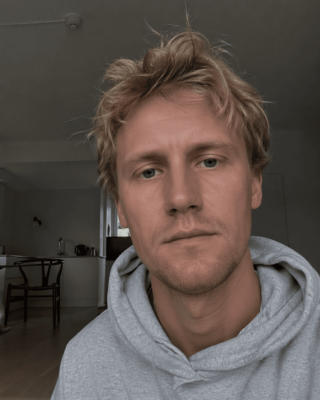 Lukas B.