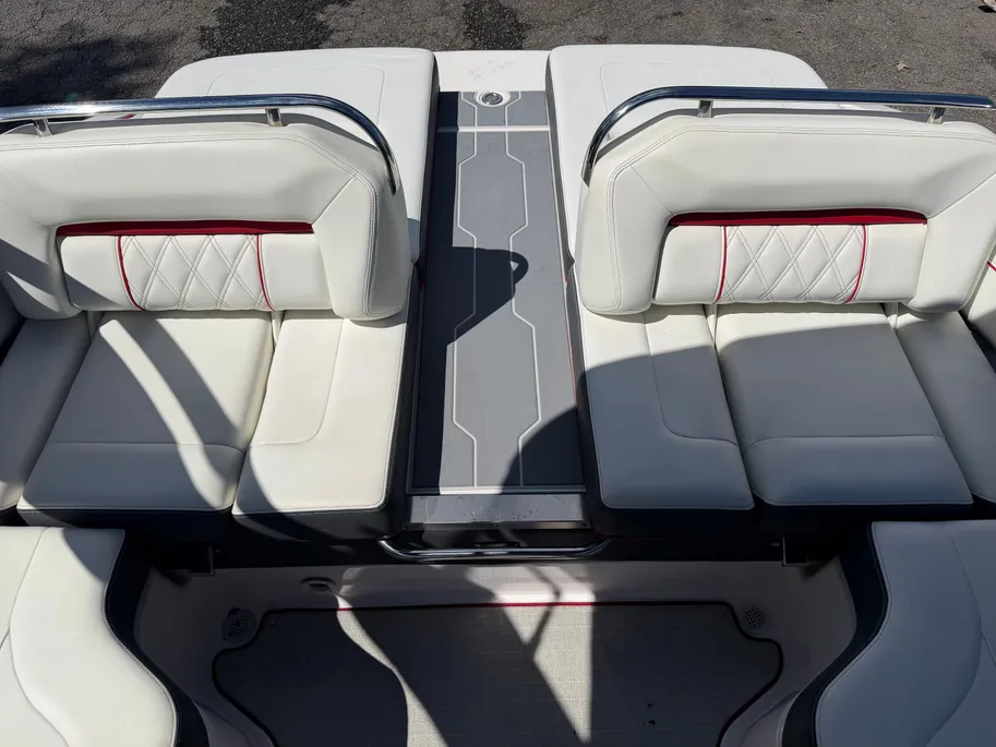 Boat thumbnail 13