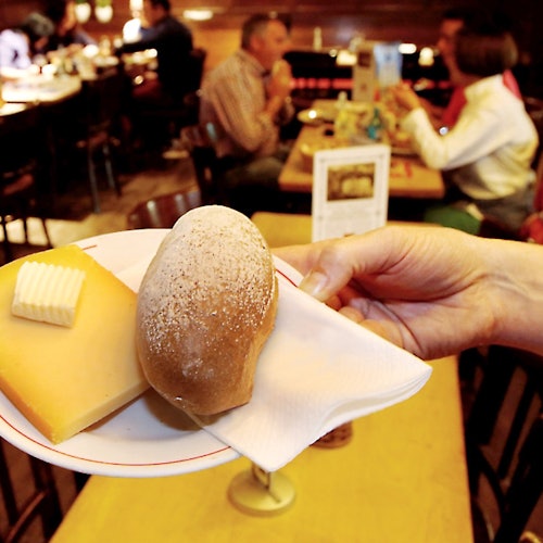 Tur Wisata Dunia Petualangan