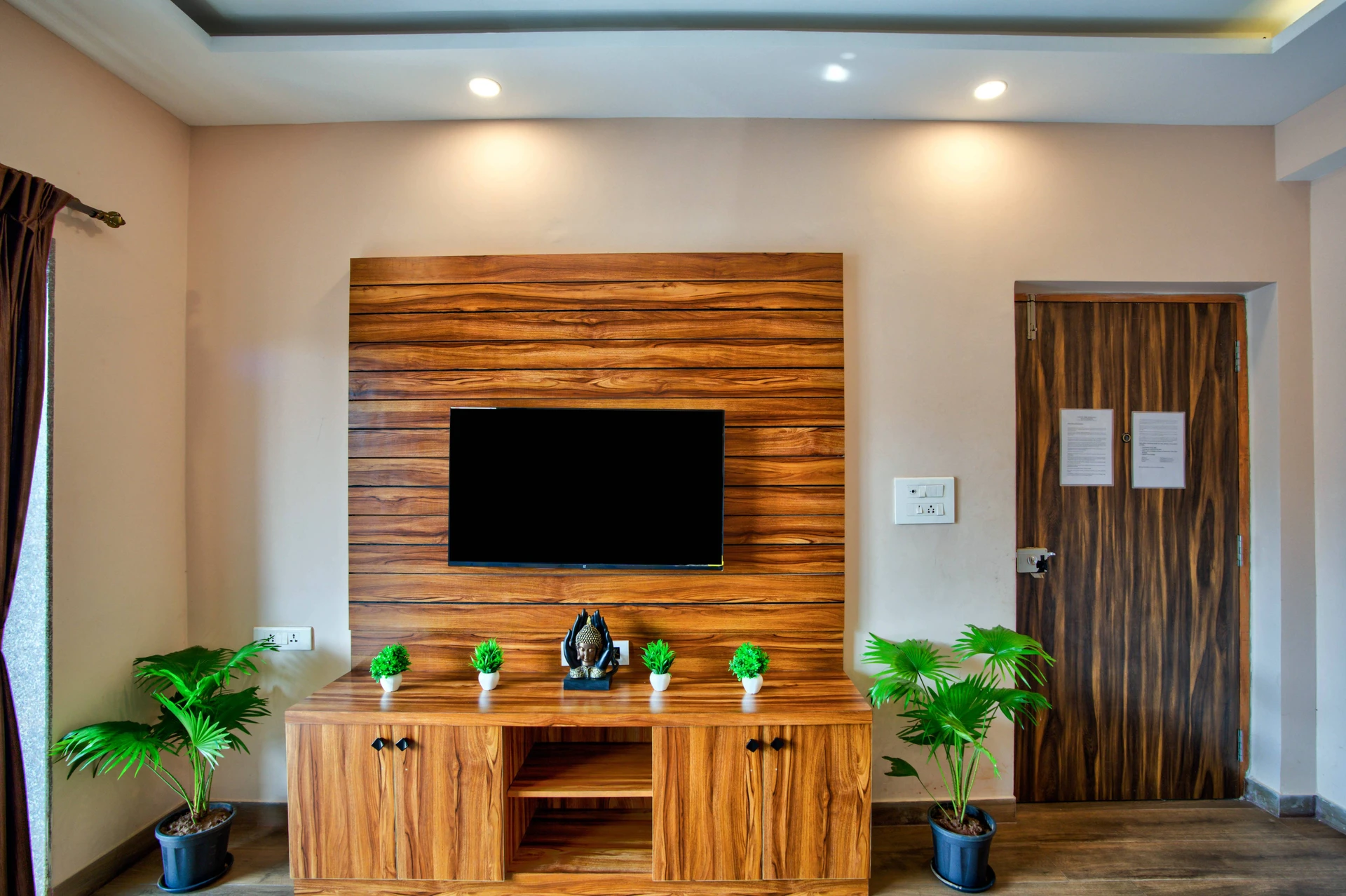 premium 2 bhk apartment with pool in goa, candolim, apartment for couple, groups of small family