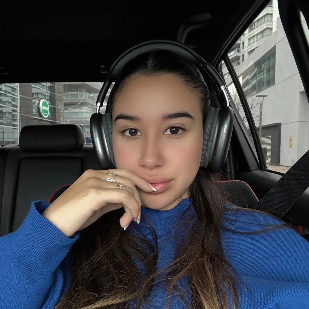 Mia