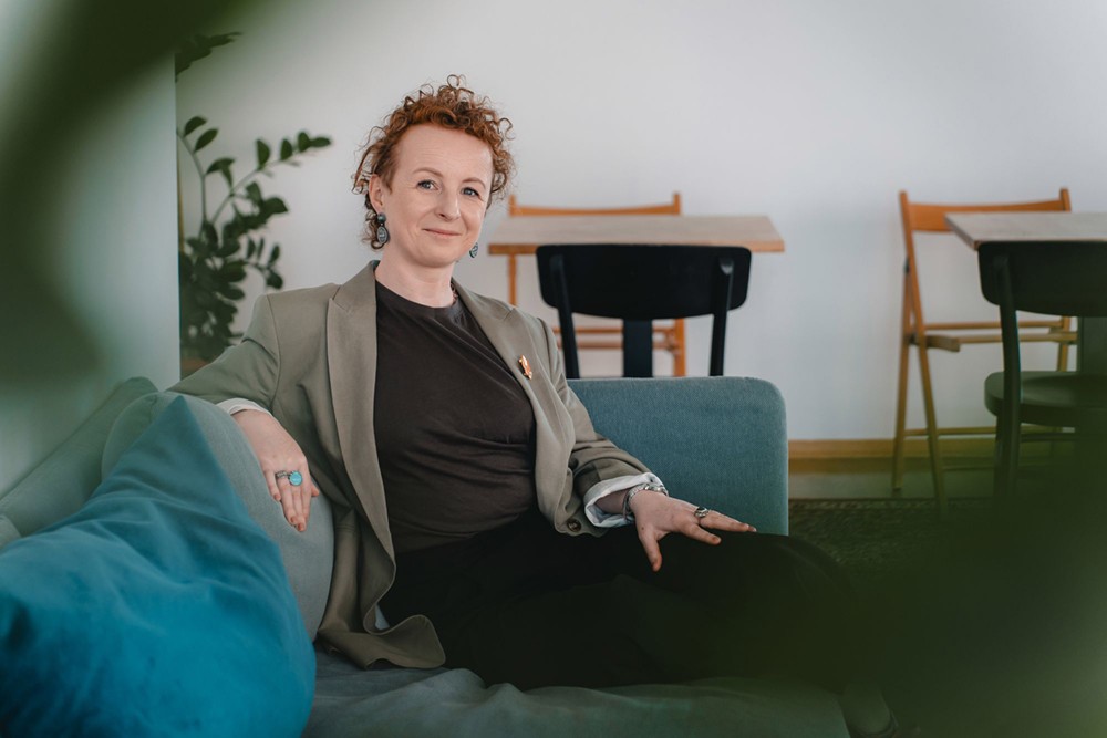 Maja Żądło, graficzka specjalizująca się w identyfikacji wizualnej firm