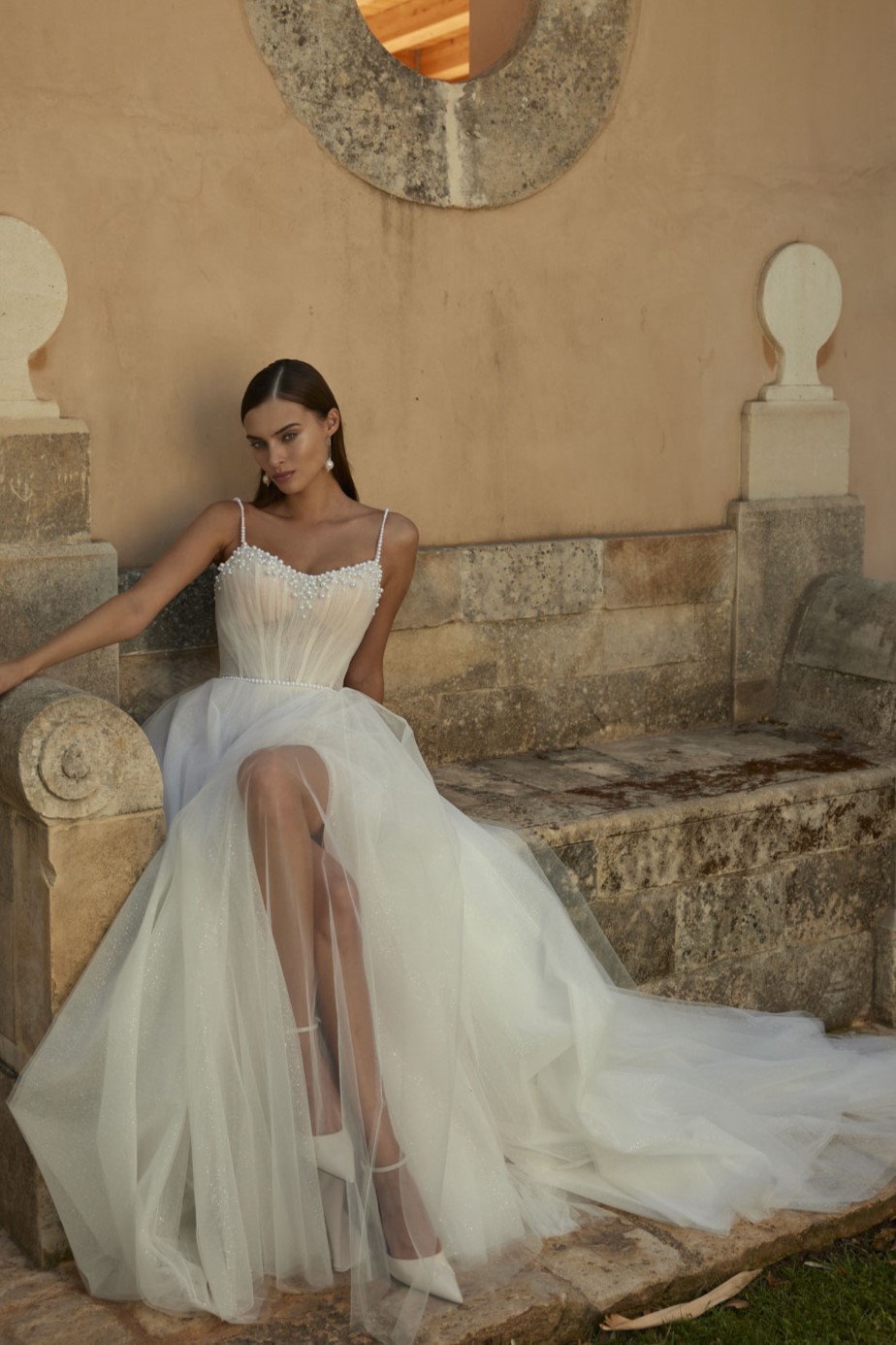 Brautkleid Prinzessin mit Glitzerapplikationen