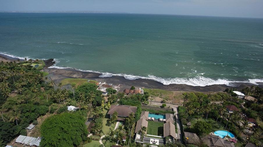 Stunning beachfront estate in Seseh, Bali. Contact our real estate agency for exclusive property viewings.