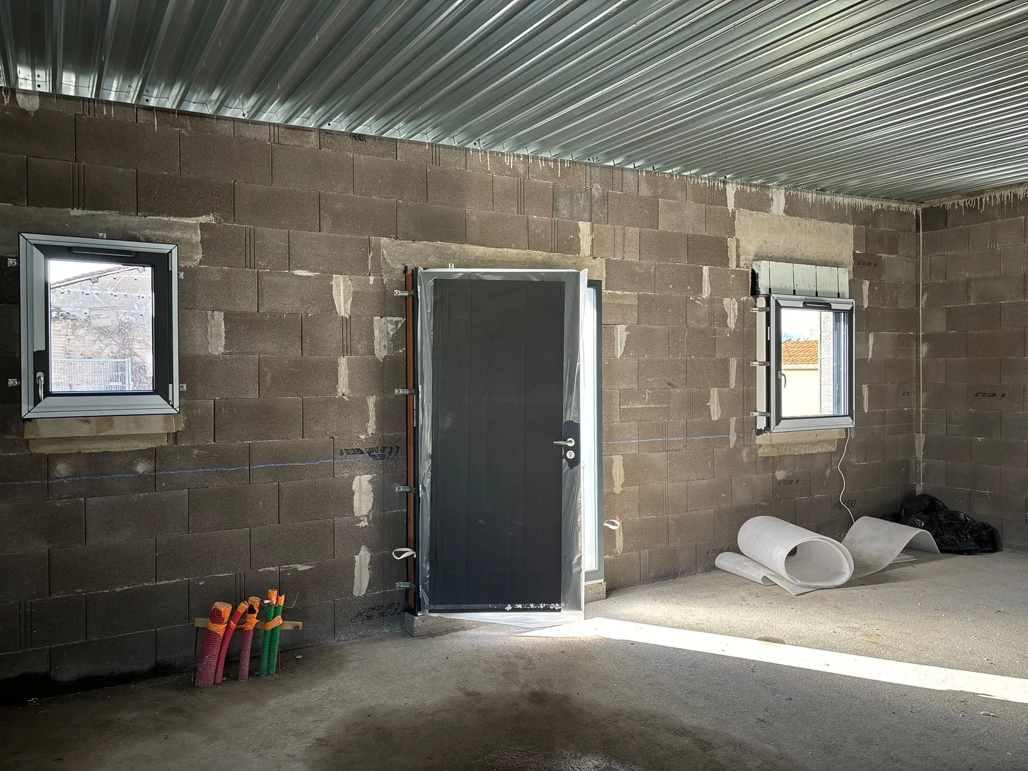Ouvertures et porte dans une construction neuve — AFermetures