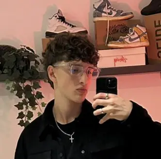 man wearing white V-neck shirt